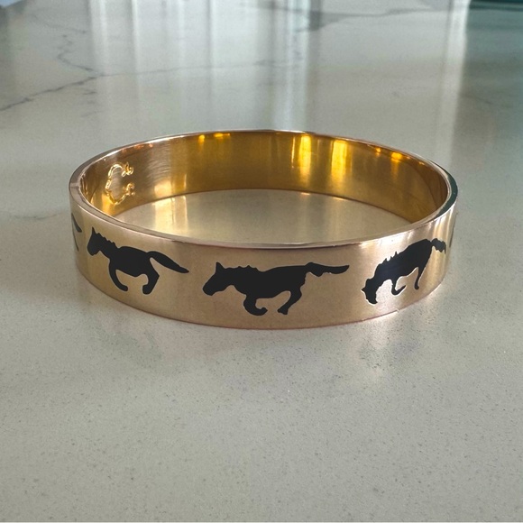 C. Wonder Jewelry - C. Wonder Galloping Horses Bangle